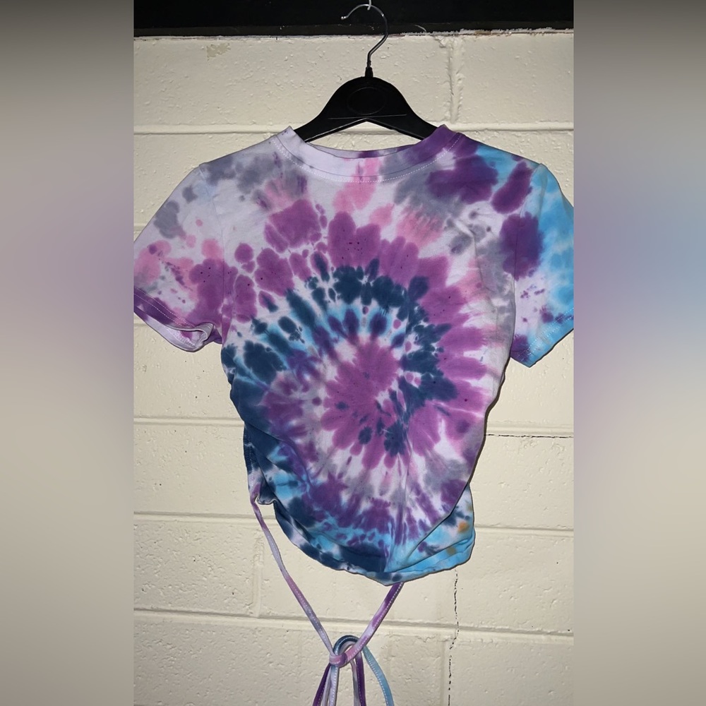 tie dyed open back string tie tee